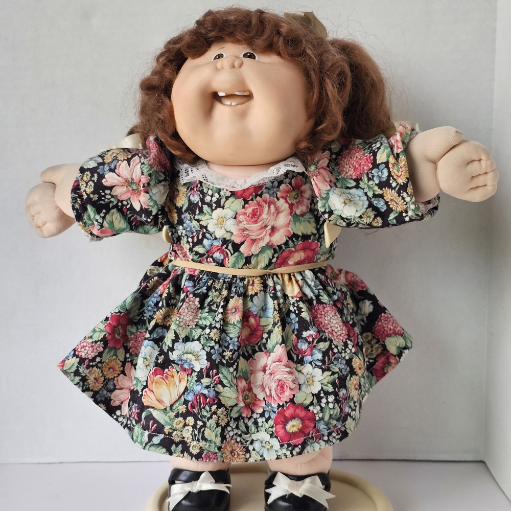 Cabbage Patch Kids Doll Birth Certificate 1982 Signed Xavier Robers Coleco